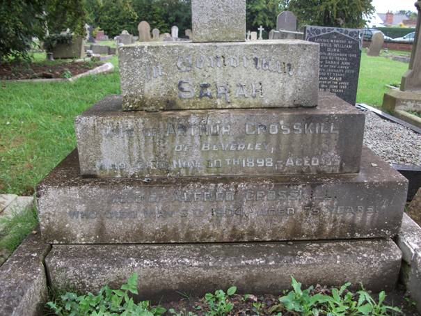 Beverley, Crosskill Grave detail.jpg