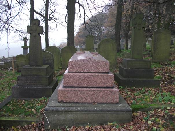 Rimington graves,  Bradfield.jpg